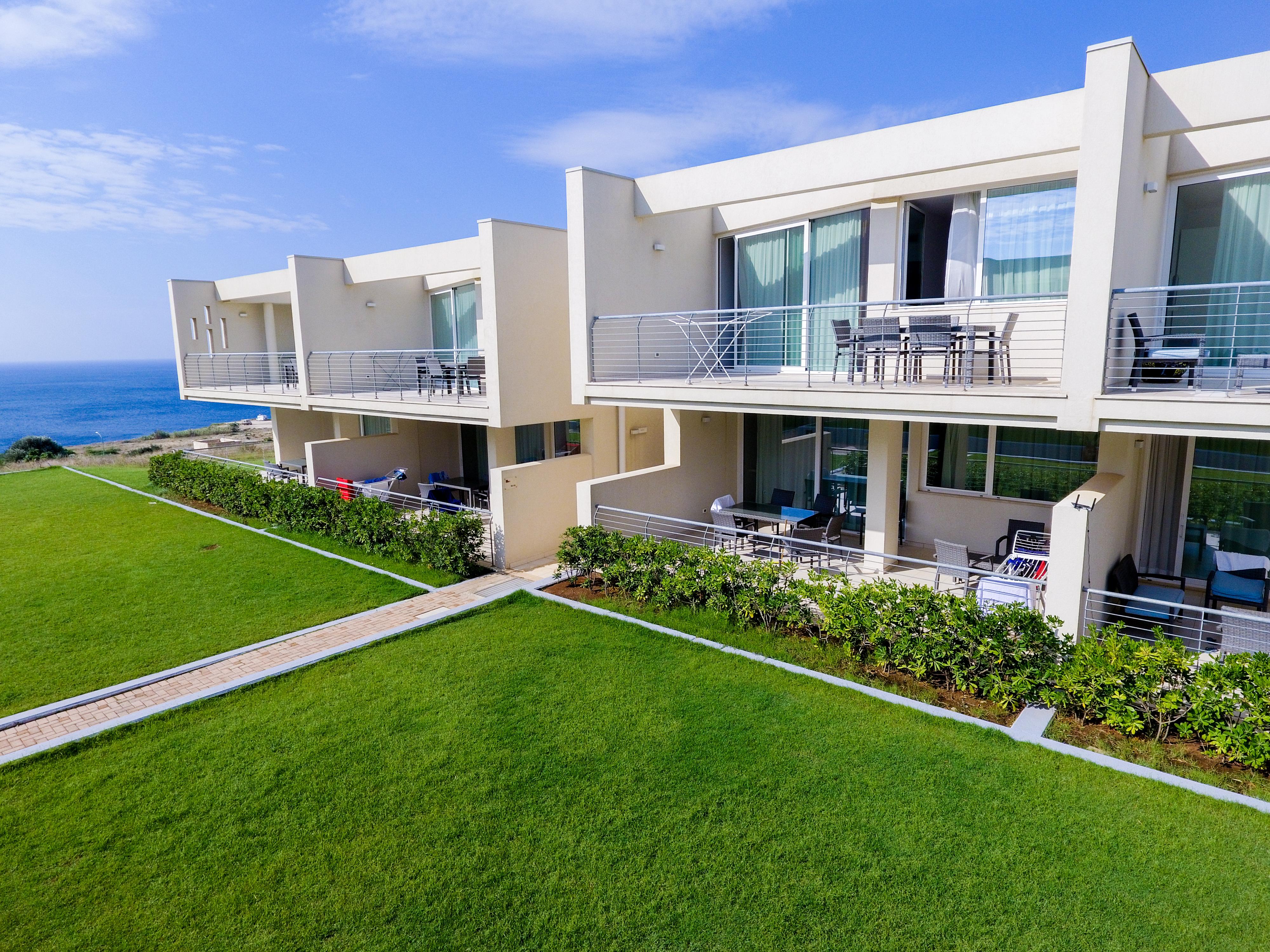 19 Summer Suites Санта Чезареа Терме Екстериор снимка